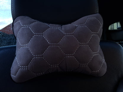 Poduszka samochodowa pod szyję z szarej alcantary – komfort i elegancja